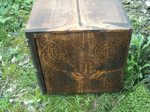 Celtic Knot and Triskel on the side of this box.