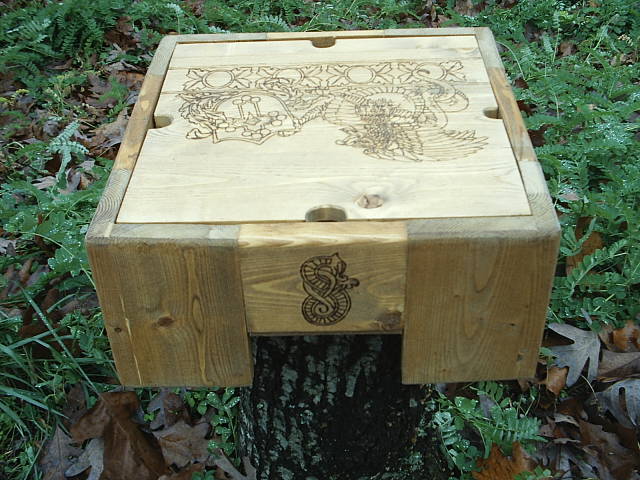 Rear design of the griffen fantasy box