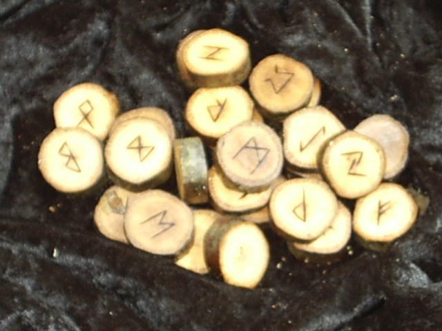 Elder Futhark 25 Rune Set