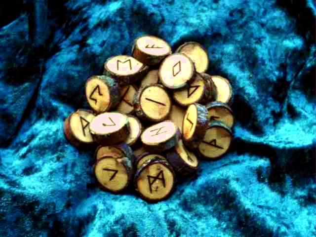 Northumbrian 34 Rune Set